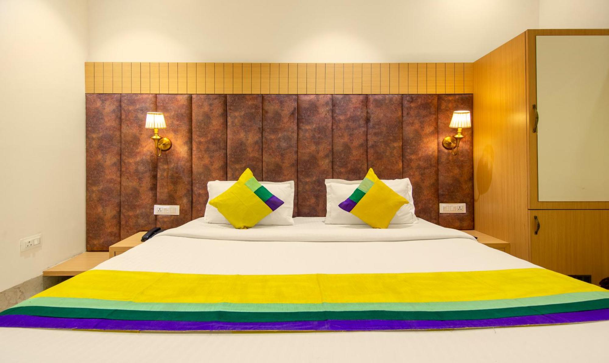 Itsy Hotels Sehdev Residency, Near Golden Temple Amritsar Zewnętrze zdjęcie